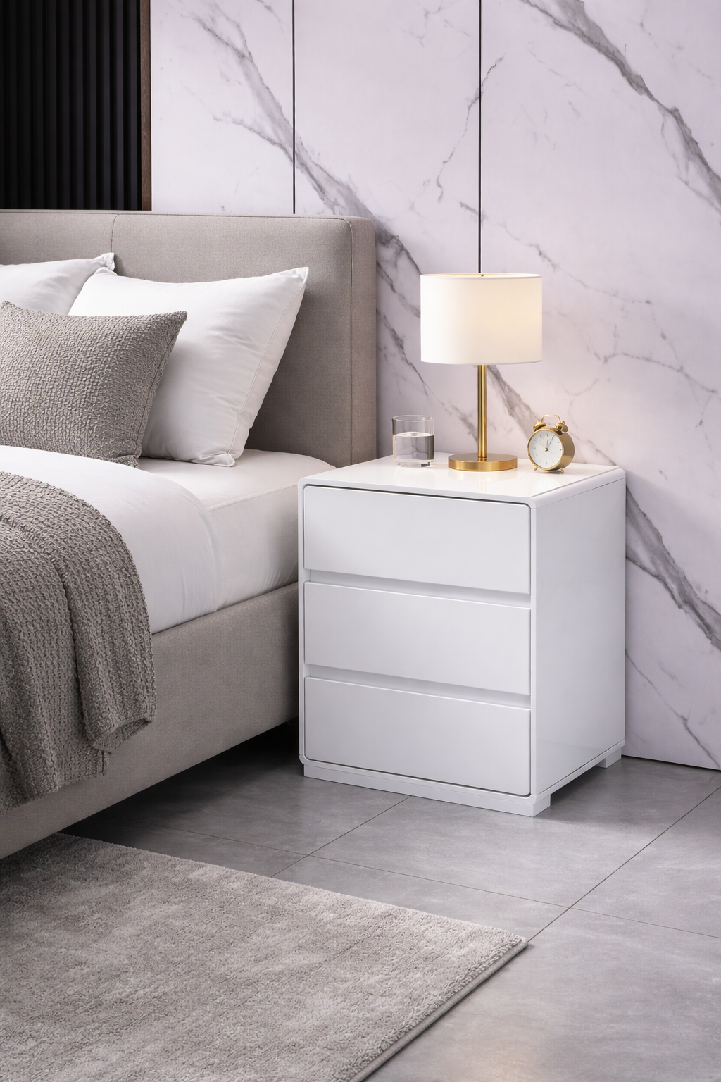 D133 - Luna Bedside